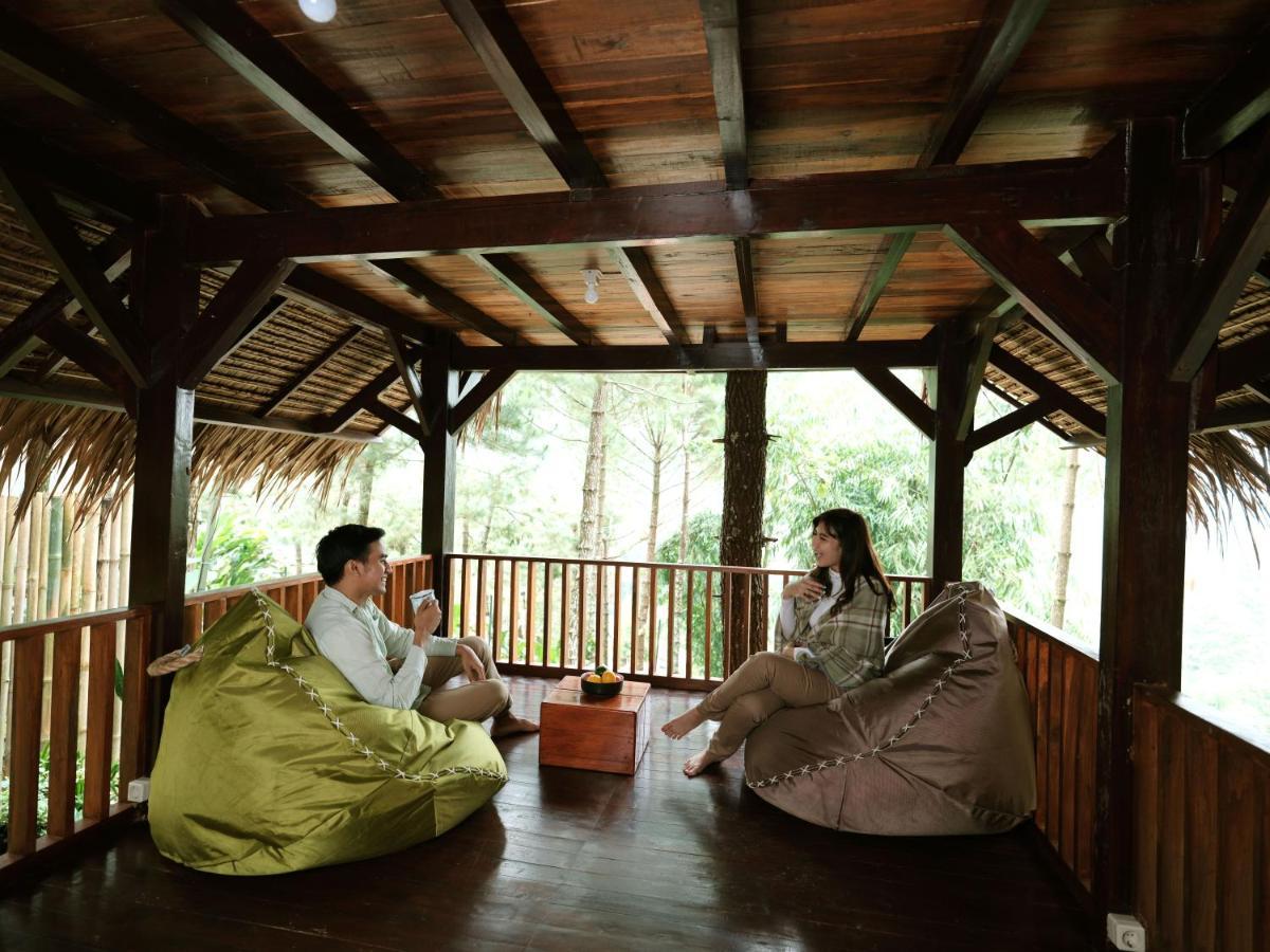 The Lodge Maribaya Cikareumbi Dış mekan fotoğraf